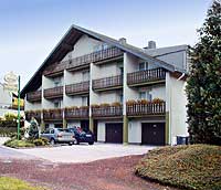 Hotel Mnster, Emmelshausen,  Foto 31-200_01, 2001  WHO